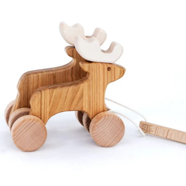 BAJO - WOODEN REINDEER PULL ALONG