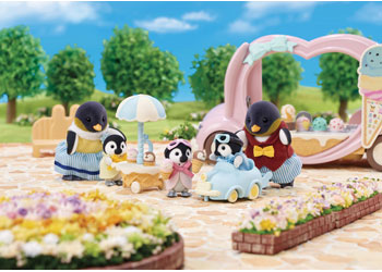 SYLVANIAN FAMILIES - PENGUIN BABIES RIDE N PLAY 