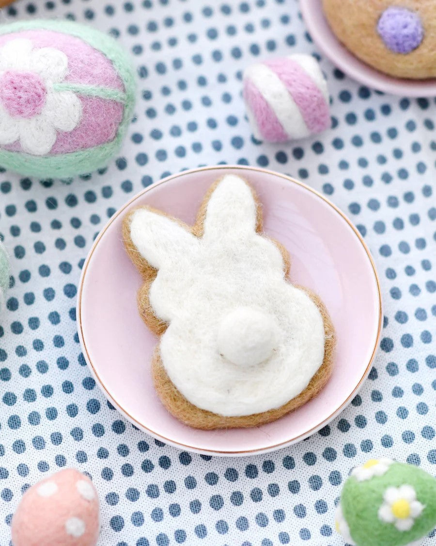 TARA TREASURES - FELT EASTER BUNNY COOKIE: WHITE 