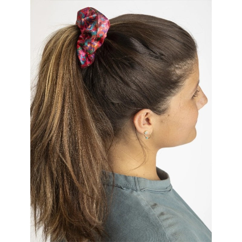 NATURAL LIFE - HIDEAWAY SCRUNCHIE: FOLK FLOWER PATCHWORK