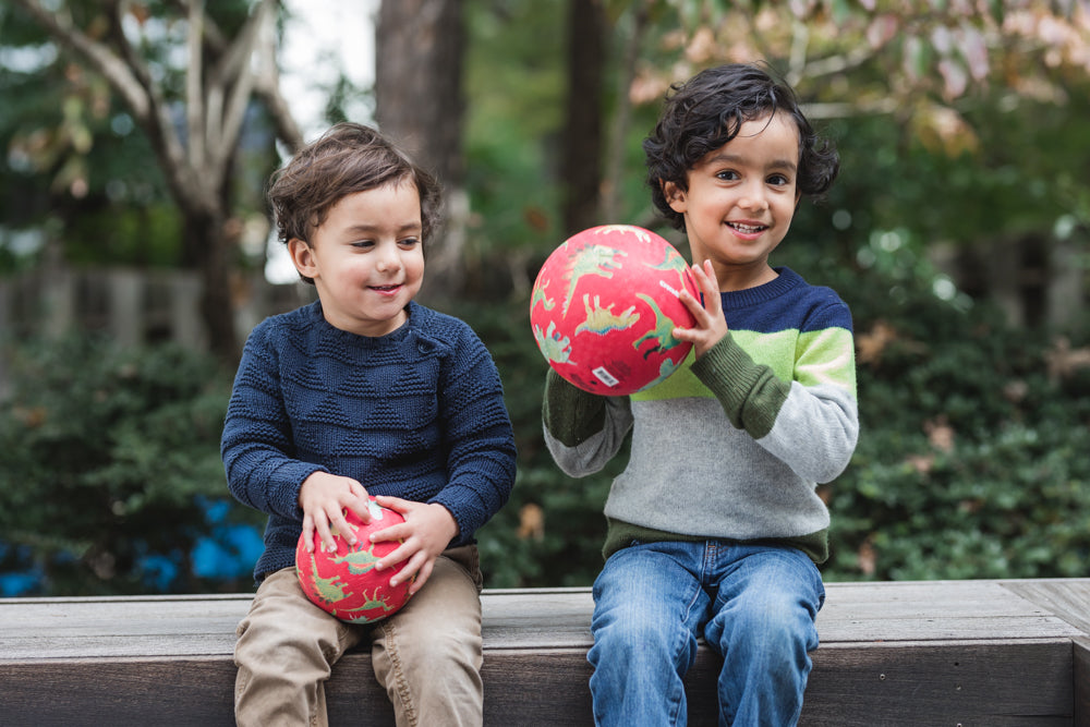 TIGER TRIBE - PLAYGROUND BALL: 7 INCH DINOSAURS RED 