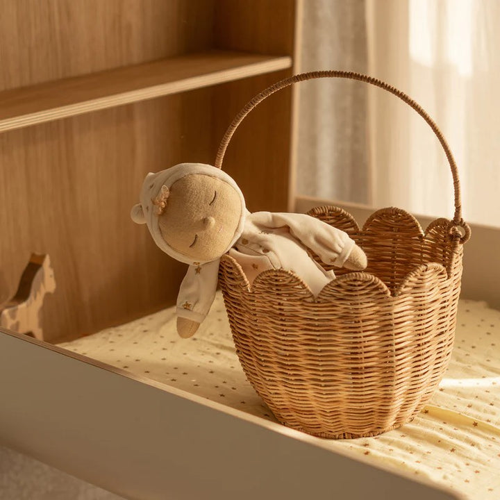 OLLI ELLA - RATTAN TULIP CARRY BASKET: NATURAL