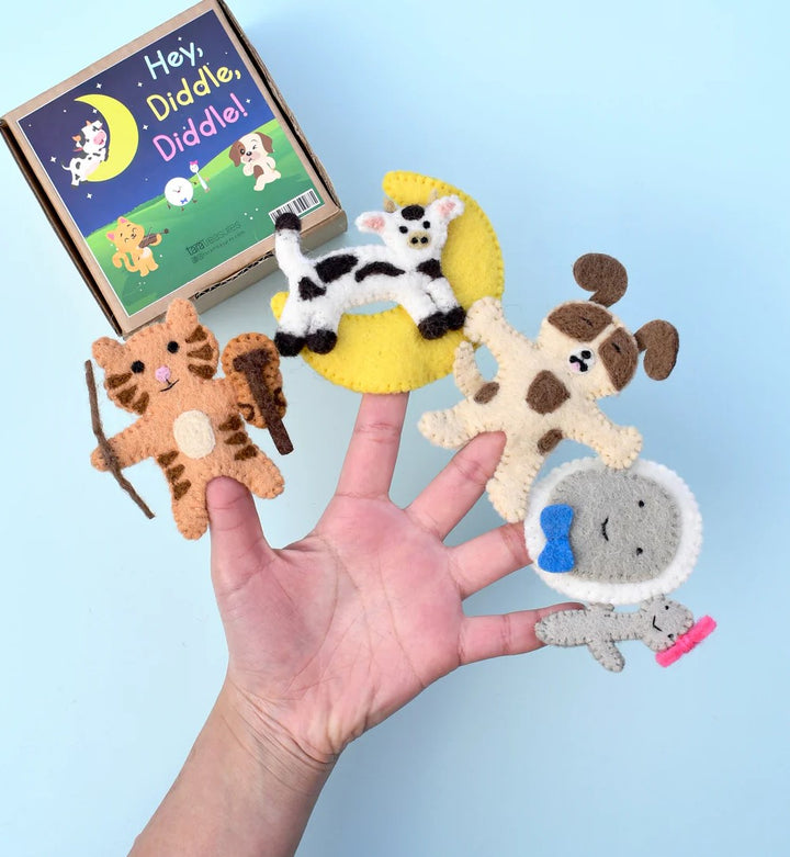 TARA TREASURES - FINGER PUPPET SET: HEY DIDDLE DIDDLE