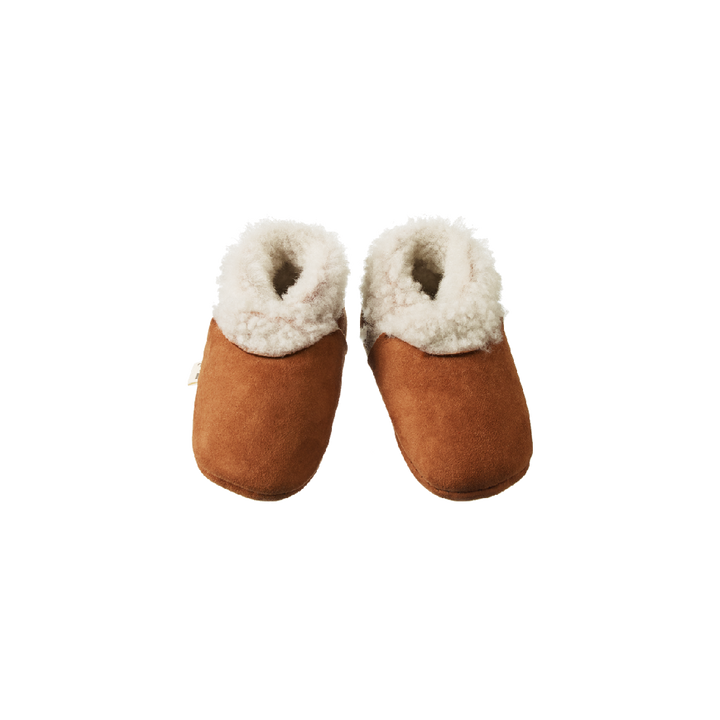 NATURE BABY - LAMBSKIN BOOTIES: CINNAMON