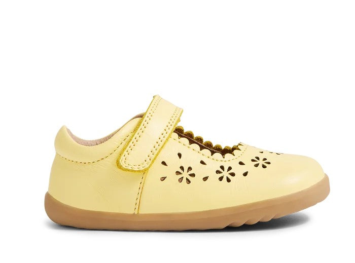 BOBUX - STEP UP TILLY SHOE:PALE BANANA [sz:20 EU]