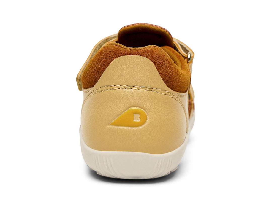 BOBUX - KID+ SUMMIT SANDAL: SAND + CARAMEL