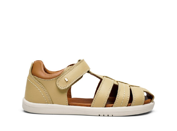 BOBUX - KID+ ROAM SANDAL: SAND + CARAMEL