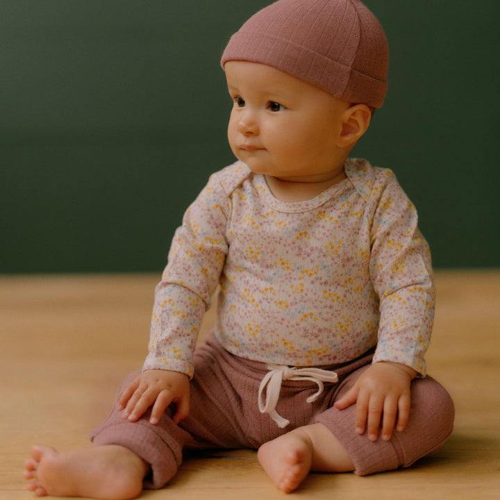 NATURE BABY - MERINO ESSENTIAL DRAWSTRING PANTS POINTELLE: WOODLAND ROSE [sz:NB]