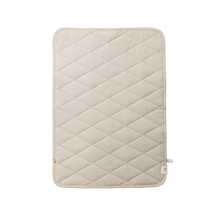 NATURE BABY - QUILTED CHANGE MAT: FEATHER 