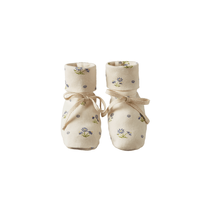 NATURE BABY - BOOTIES: DAISY DAZE PRINT