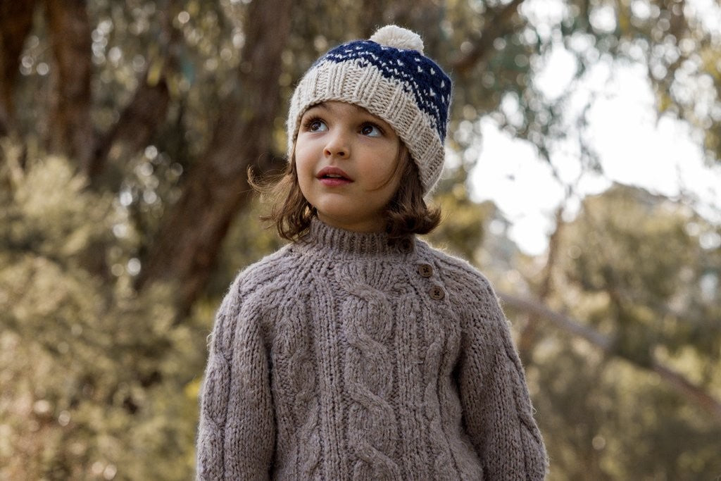 ACORN KIDS - SNOWFLAKE BEANIE: NAVY AND OATMEAL